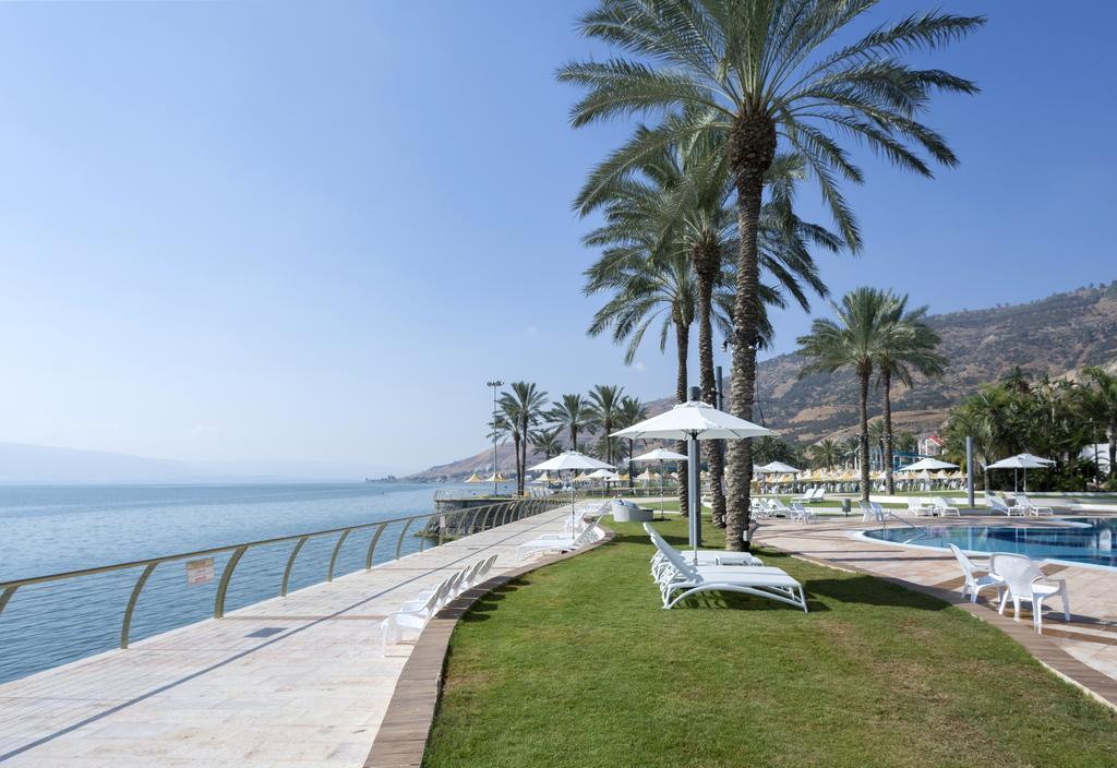 Gai Beach Hotel Tiberias Buitenkant foto